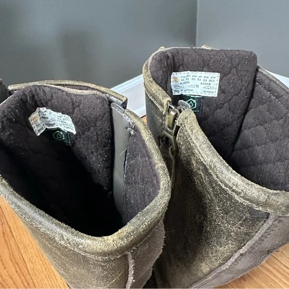 Timberland Dark Brown Lace-Up Boots - Picture 7 of 9